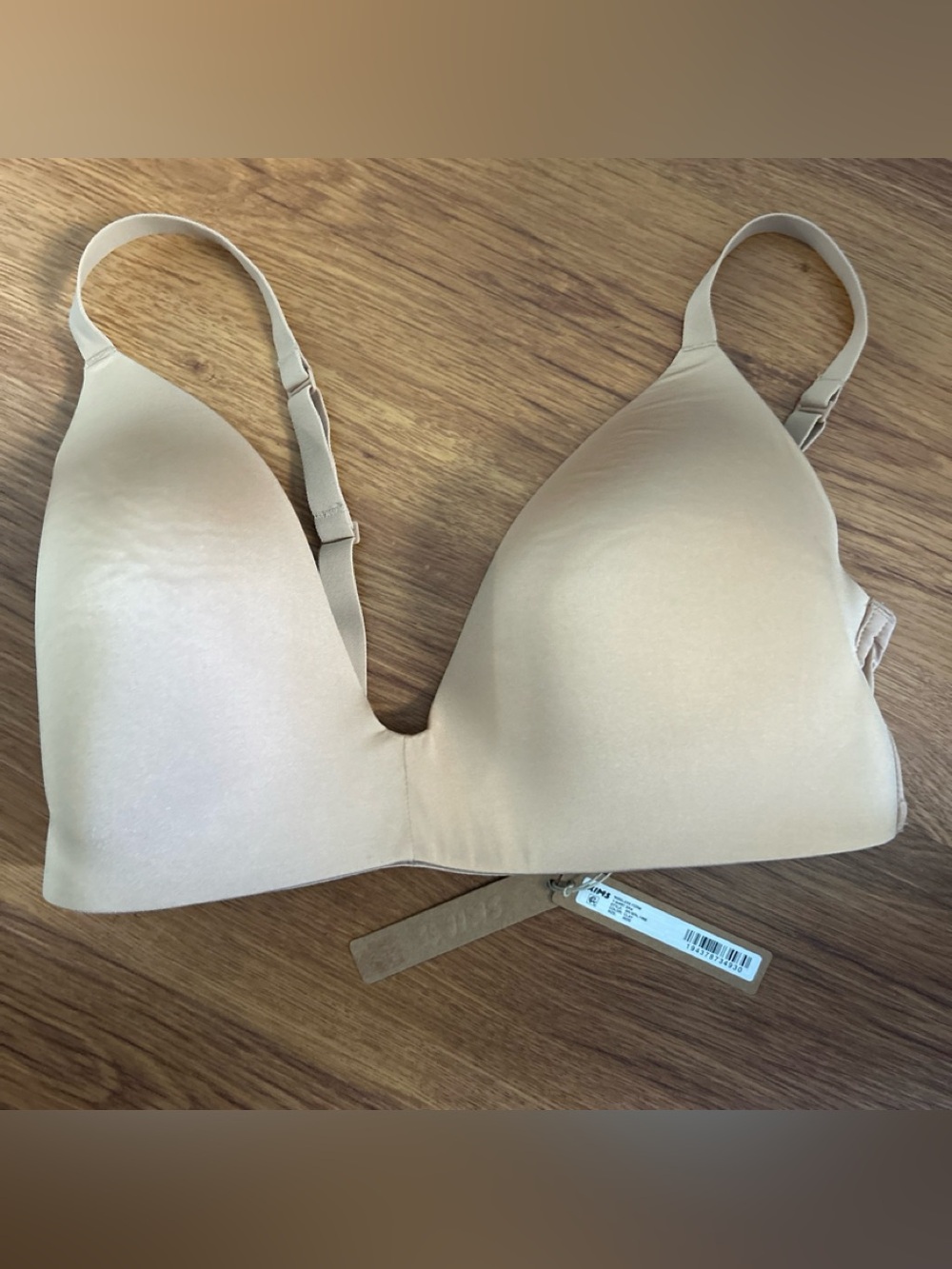SKIMS Nude T-Shirt Bra - Smooth Light Beige